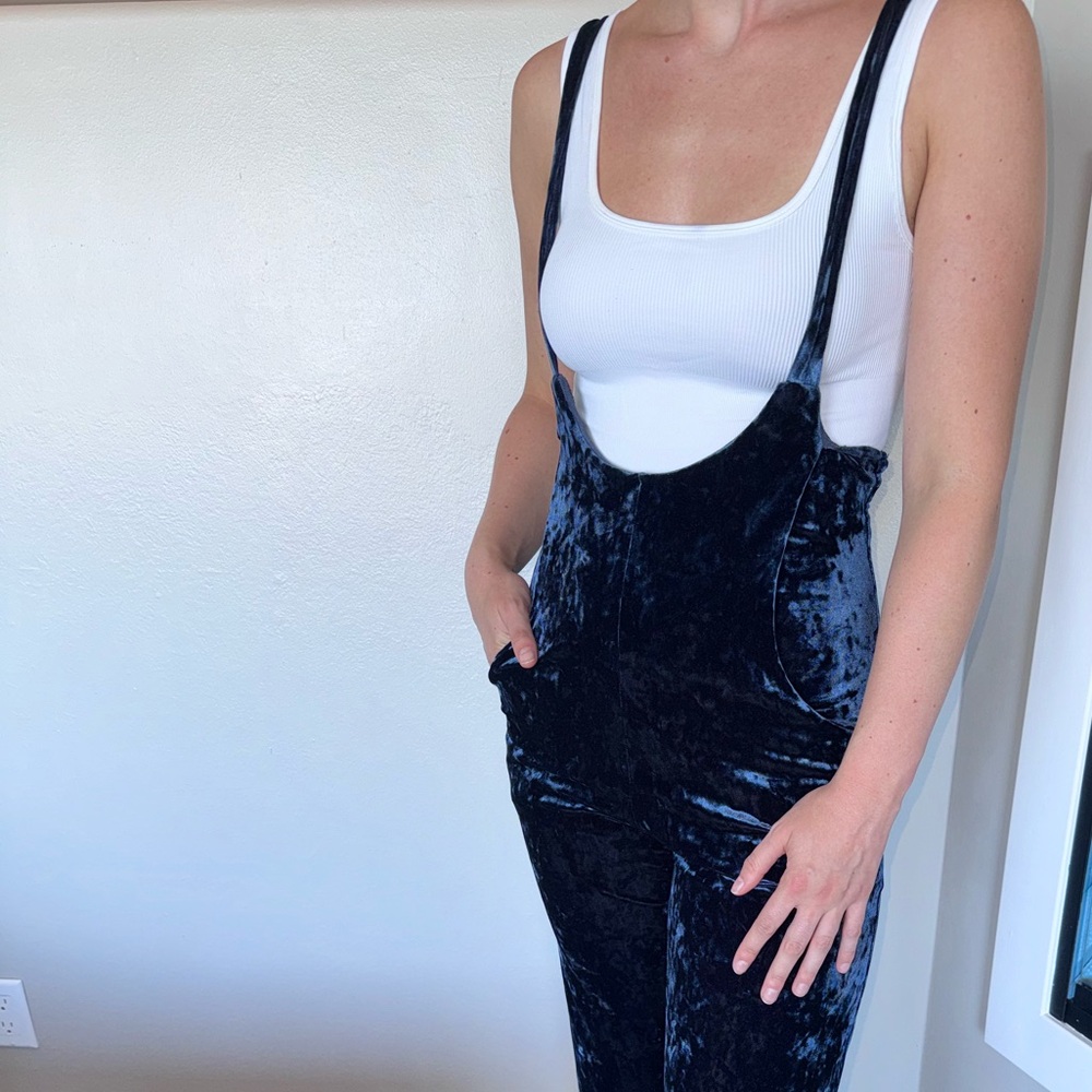 Jella C. Blue velvet overalls